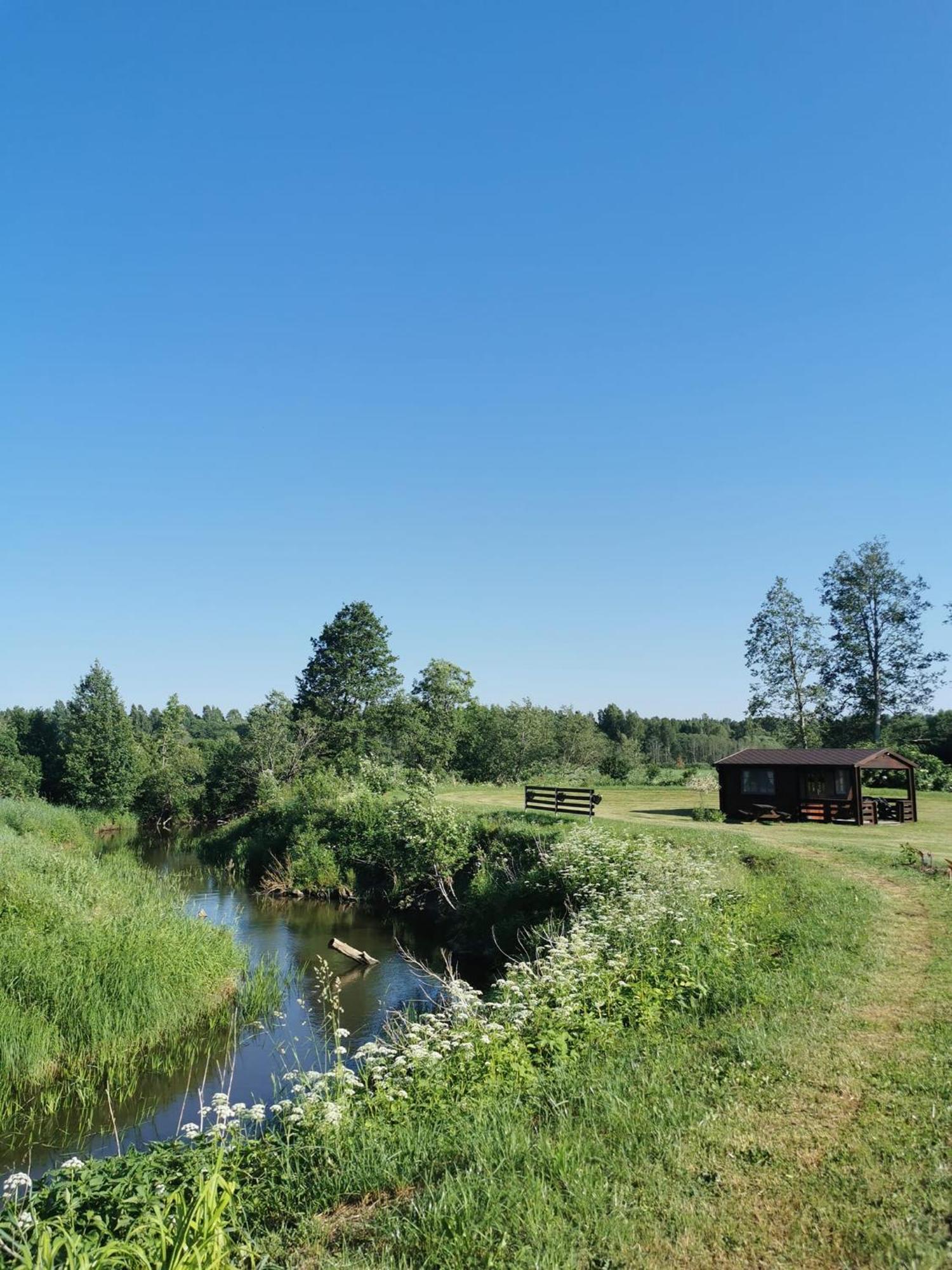 Hotel Viesu Nams “Bauli” Ventspils Esterno foto